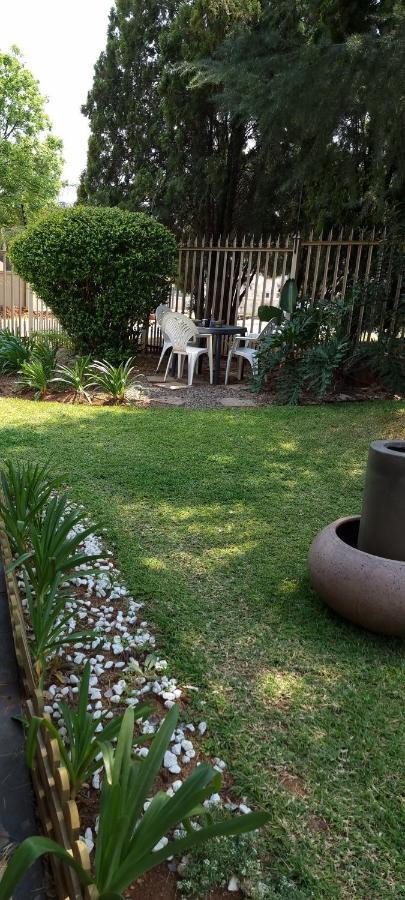 Atterbury Self Catering Studios Pretoria-Noord Exterior foto
