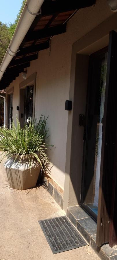 Atterbury Self Catering Studios Pretoria-Noord Exterior foto