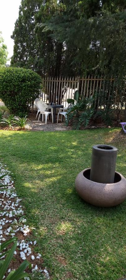 Atterbury Self Catering Studios Pretoria-Noord Exterior foto